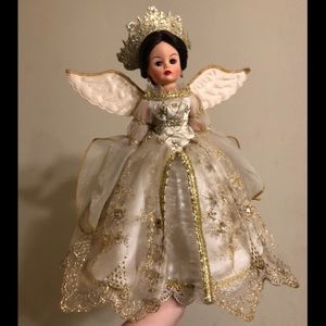 RARE MADAME ALEXANDER GOLDEN CHRISTMAS ANGEL 2004